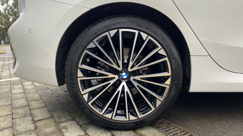 BMW 2 Series 220i MHT M Sport 5dr DCT Petrol Hatchback